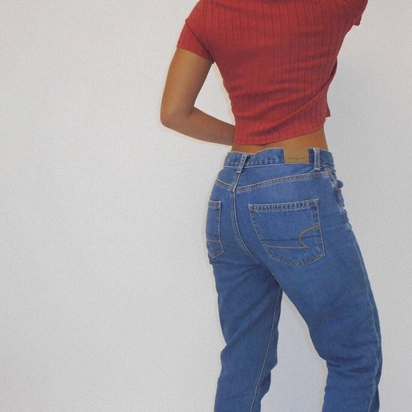 Vixen Ribbed Button Down Crop Top - Picture 5 of 5